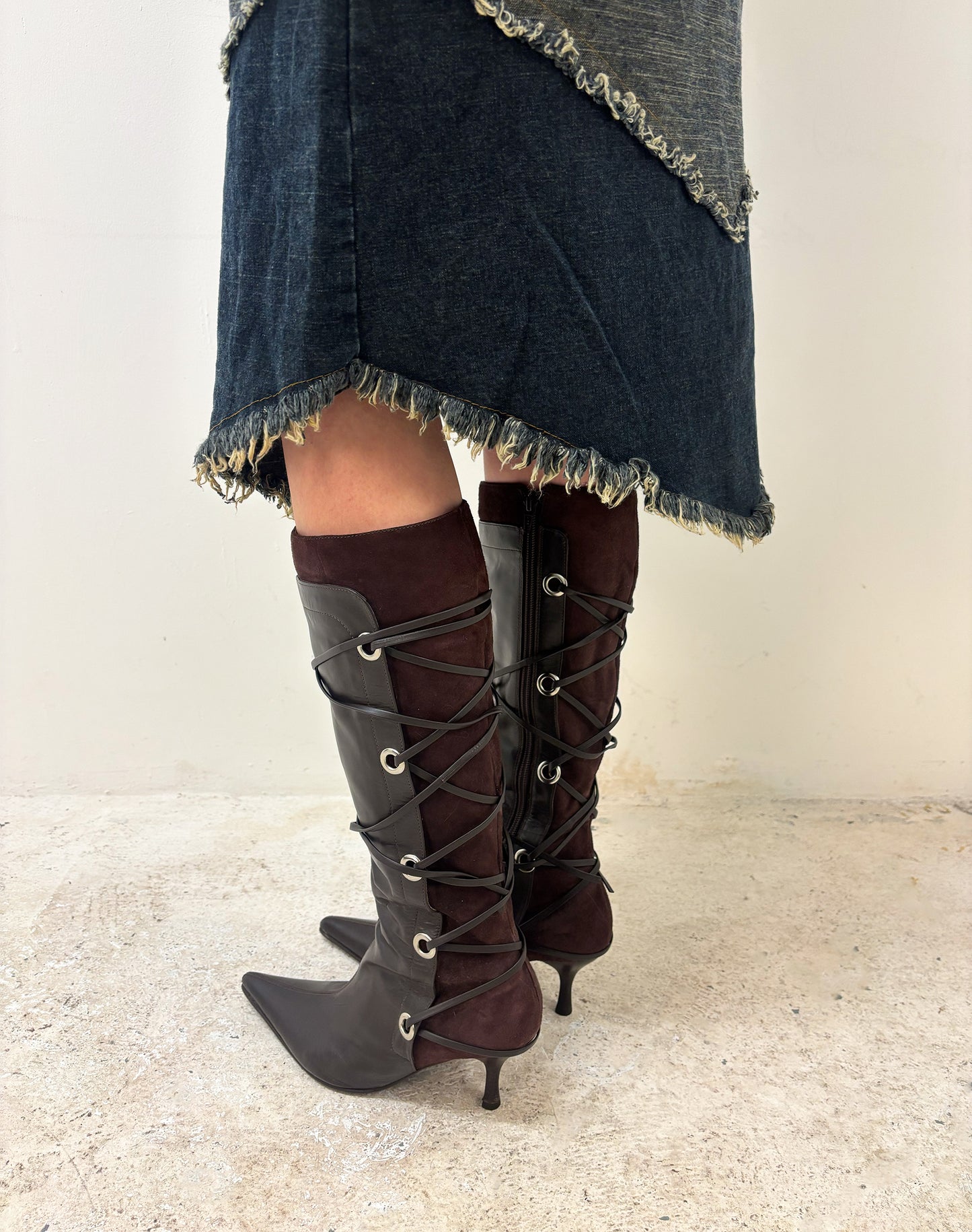 Vintage 00's brown boots