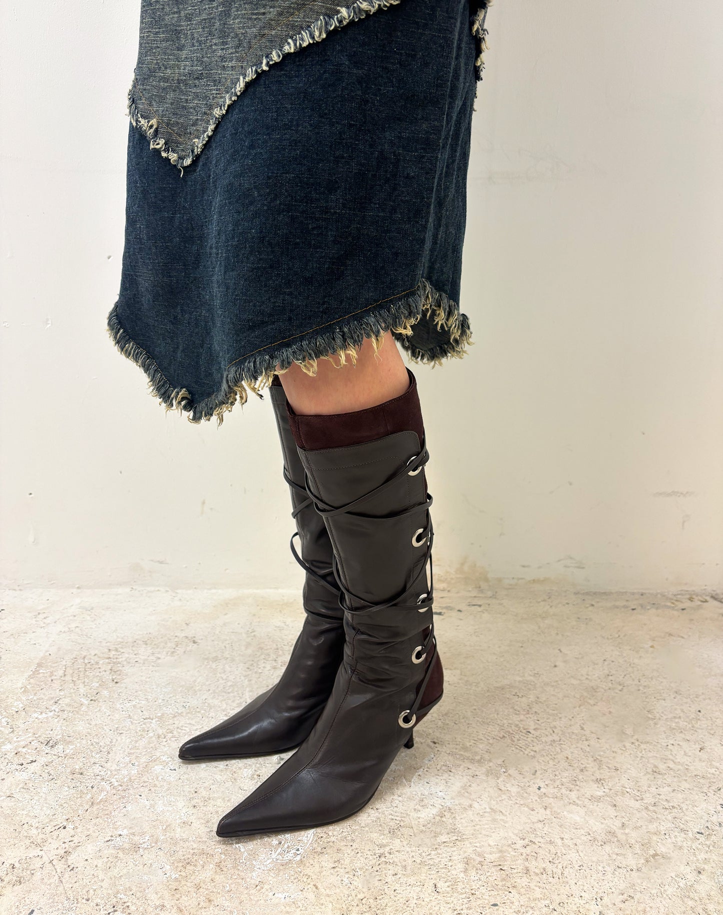 Vintage 00's brown boots