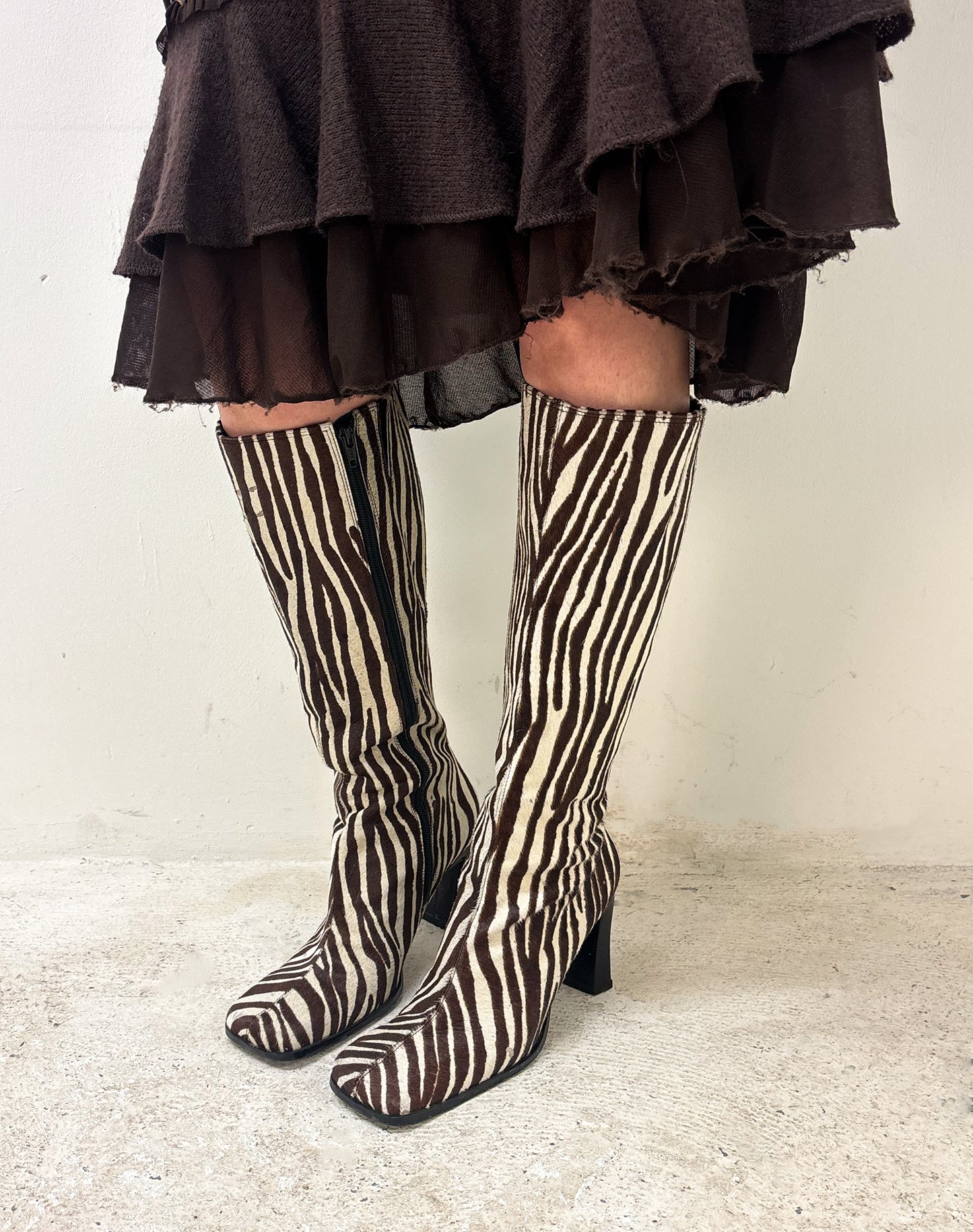 Vintage 90's brown zebra boots