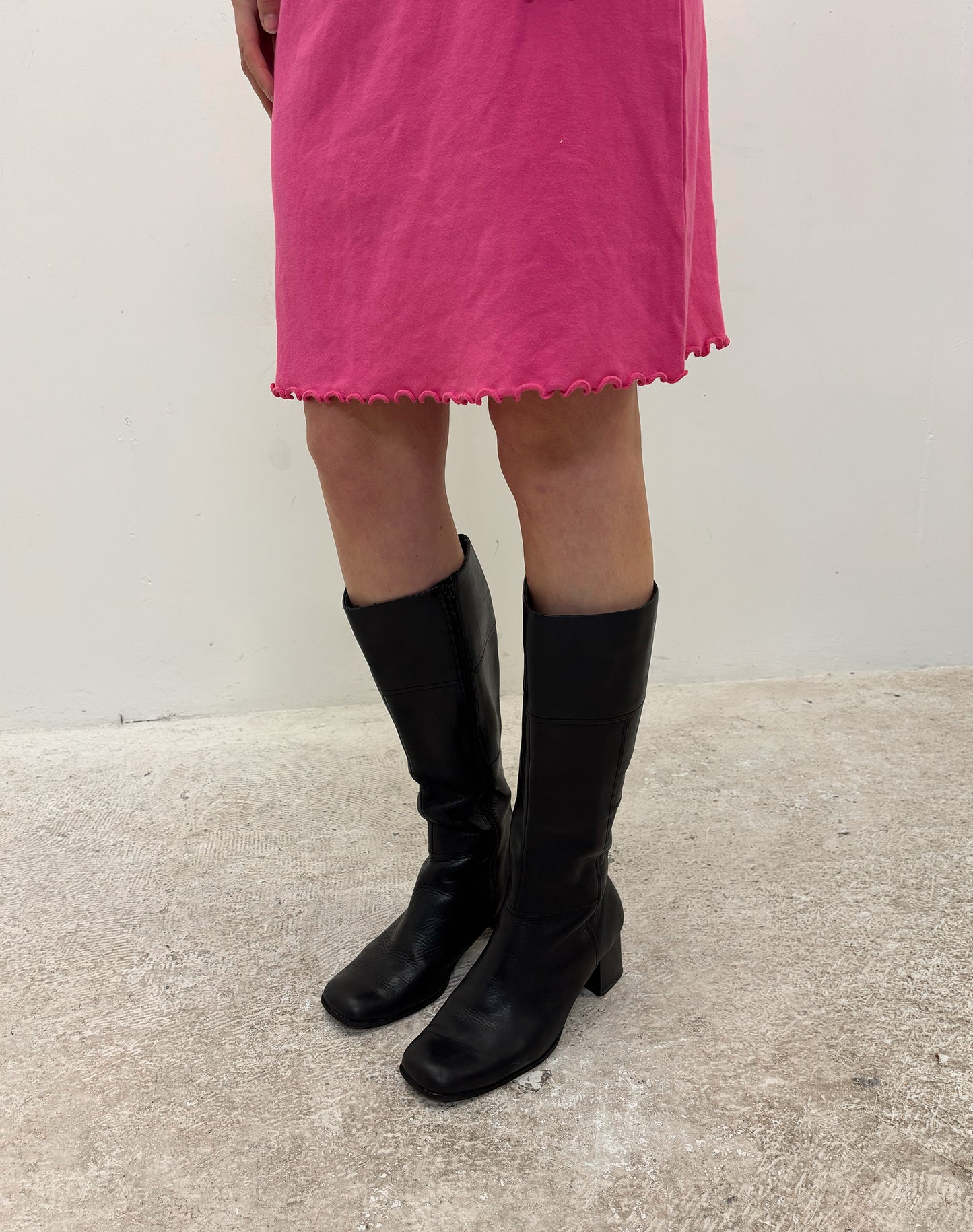 Vintage 90's black boots
