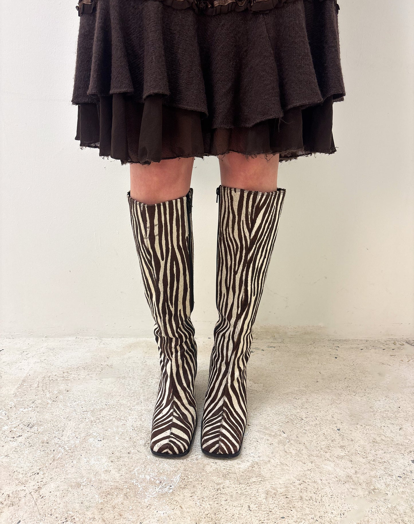 Vintage 90's brown zebra boots
