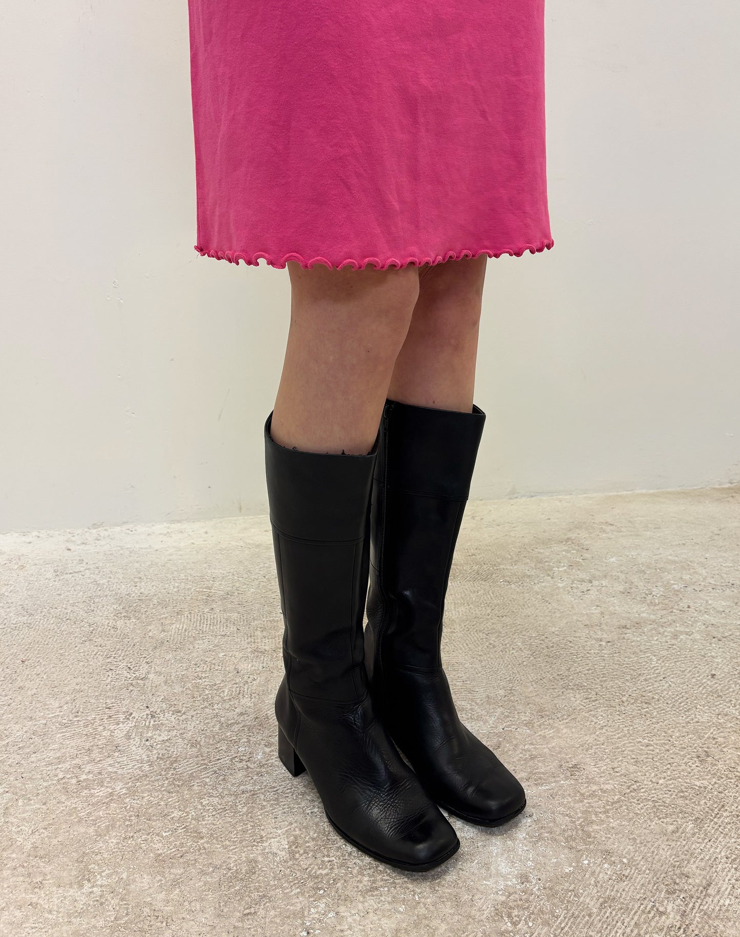 Vintage 90's black boots