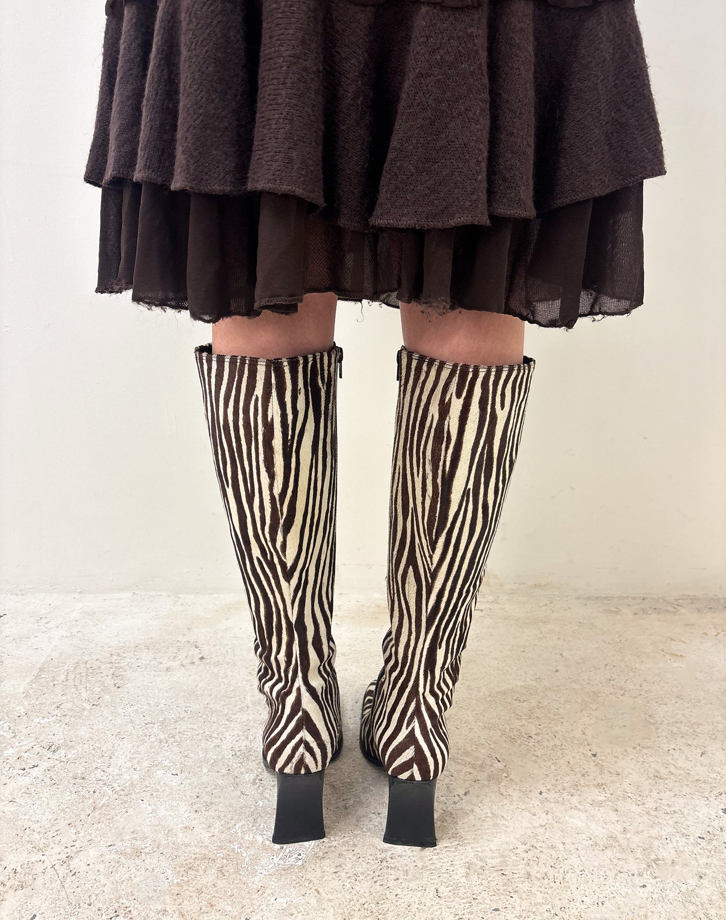 Vintage 90's brown zebra boots