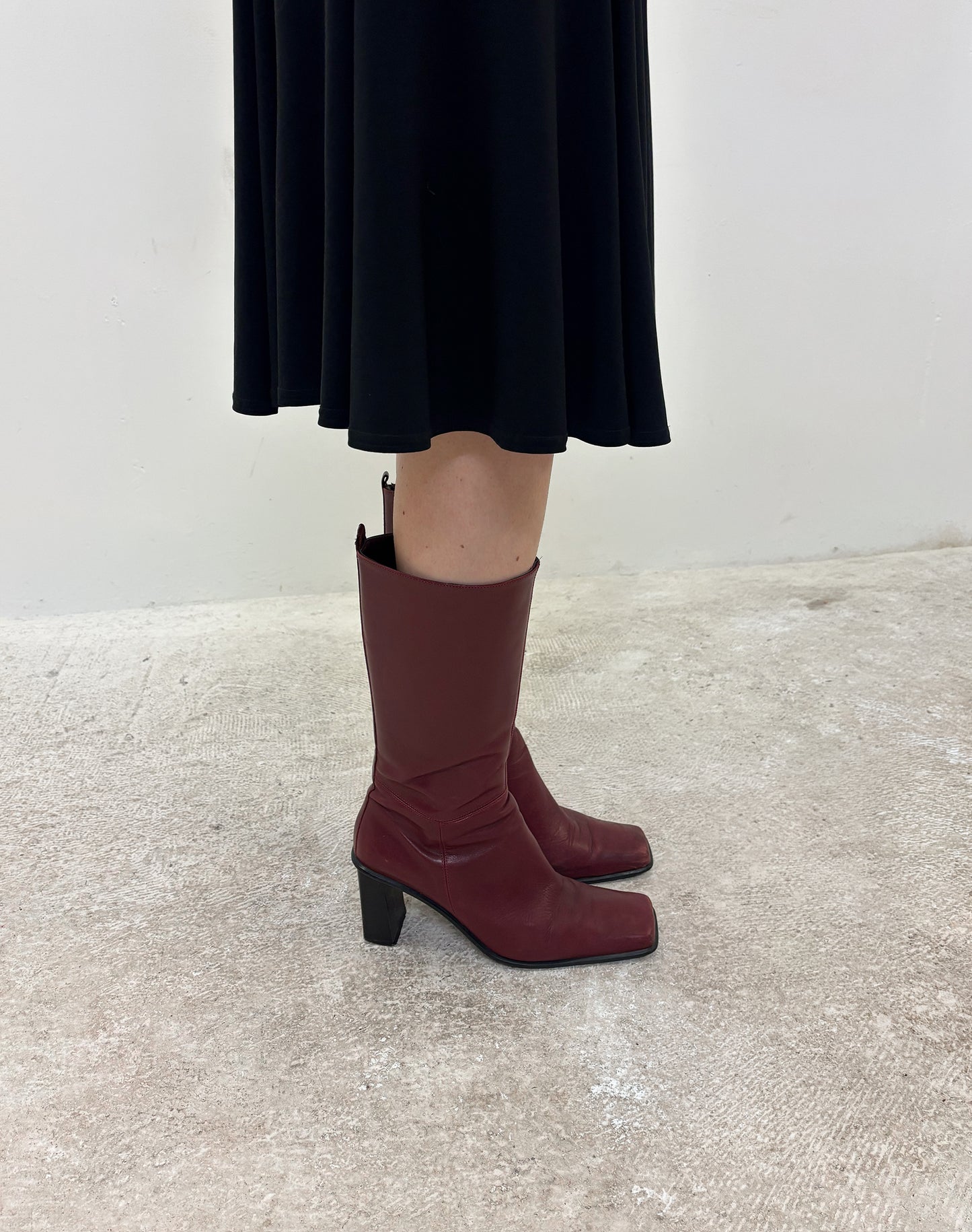 Vintage 90's deep red square toe boots