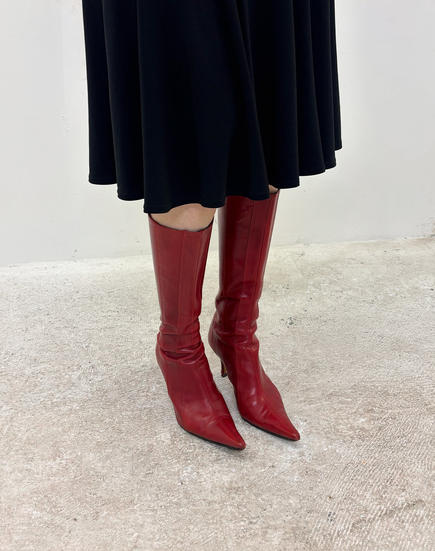Vintage 90's red pointed boots