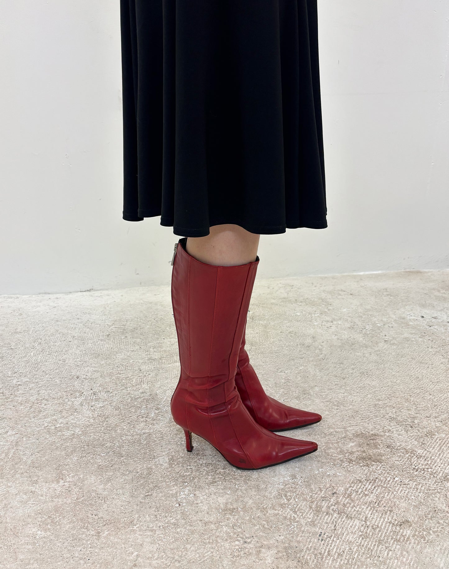 Vintage 90's red pointed boots