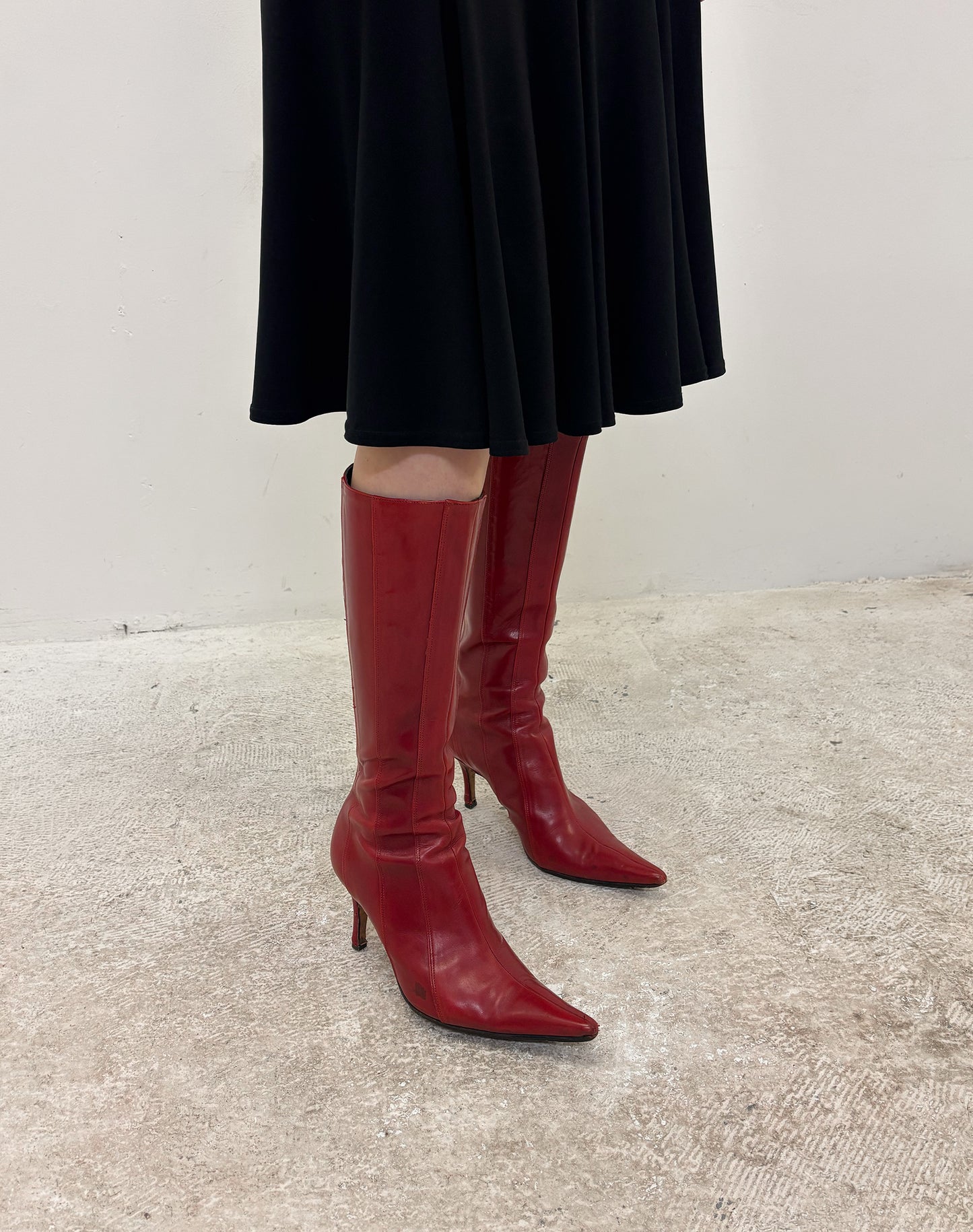 Vintage 90's red pointed boots