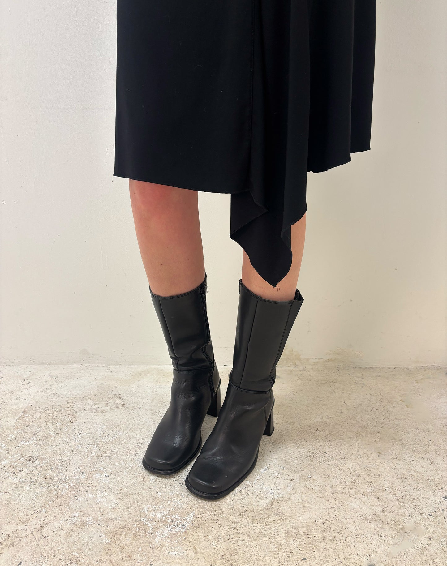Vintage 90's black leather boots
