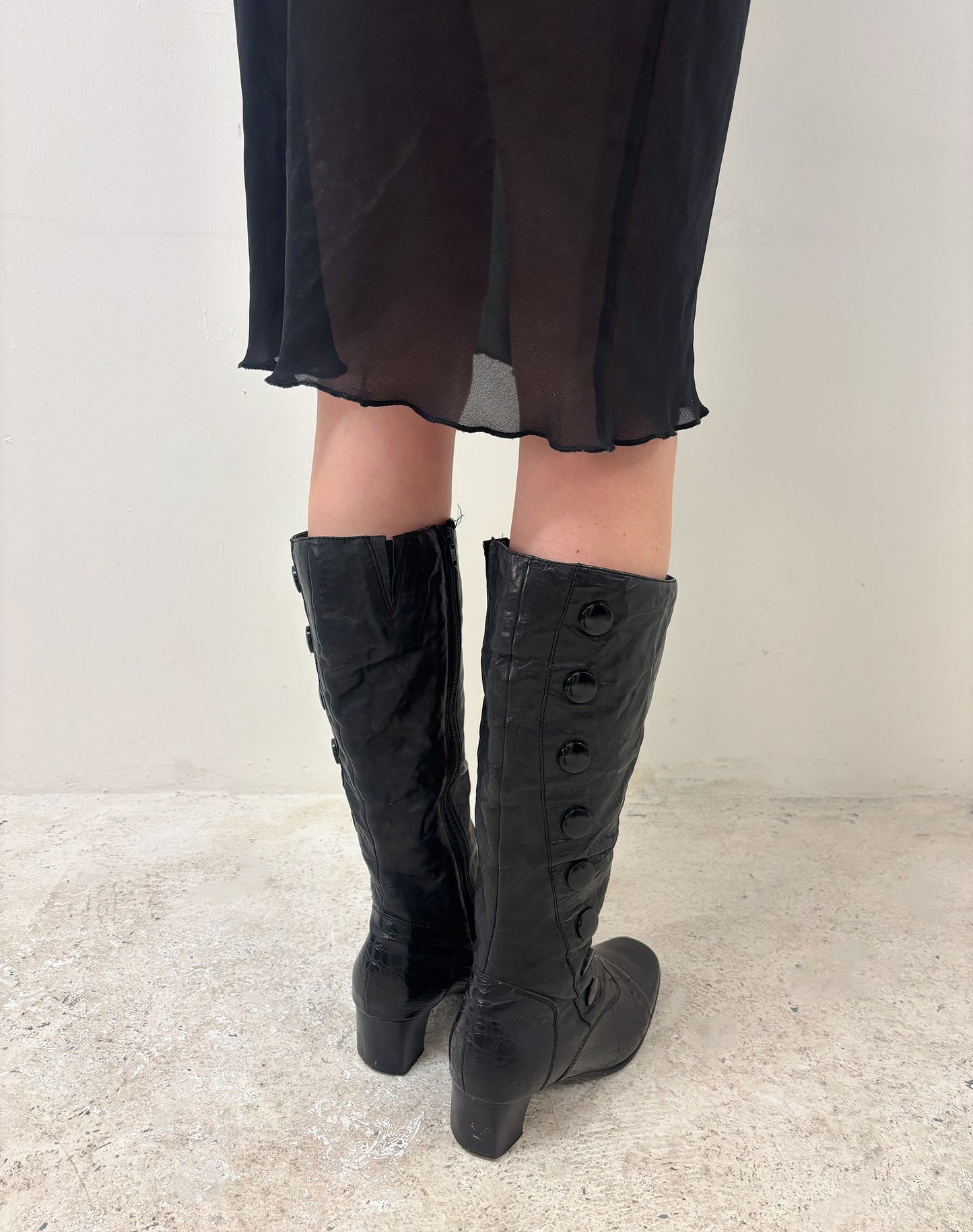 Vintage 90's black button boots
