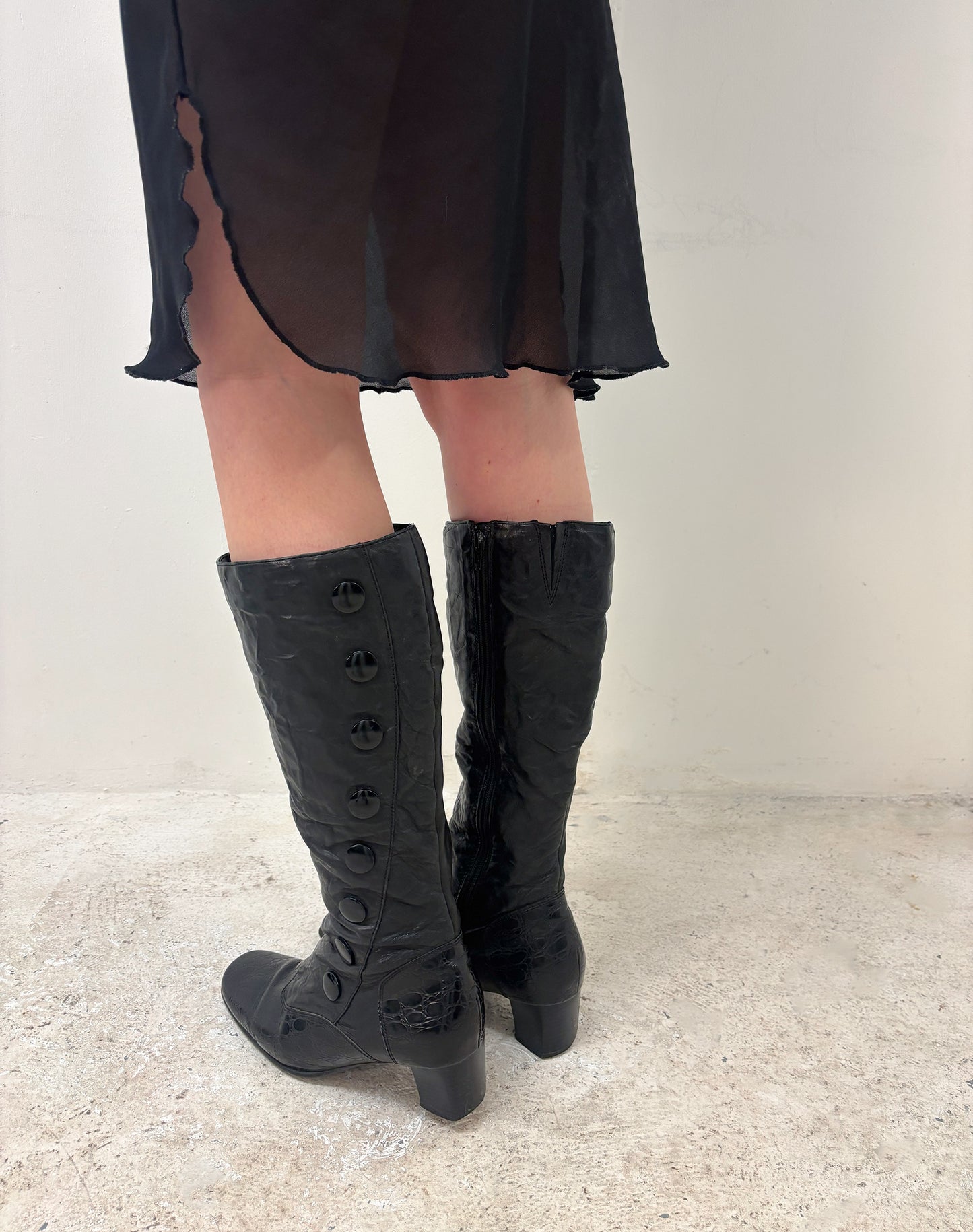 Vintage 90's black button boots