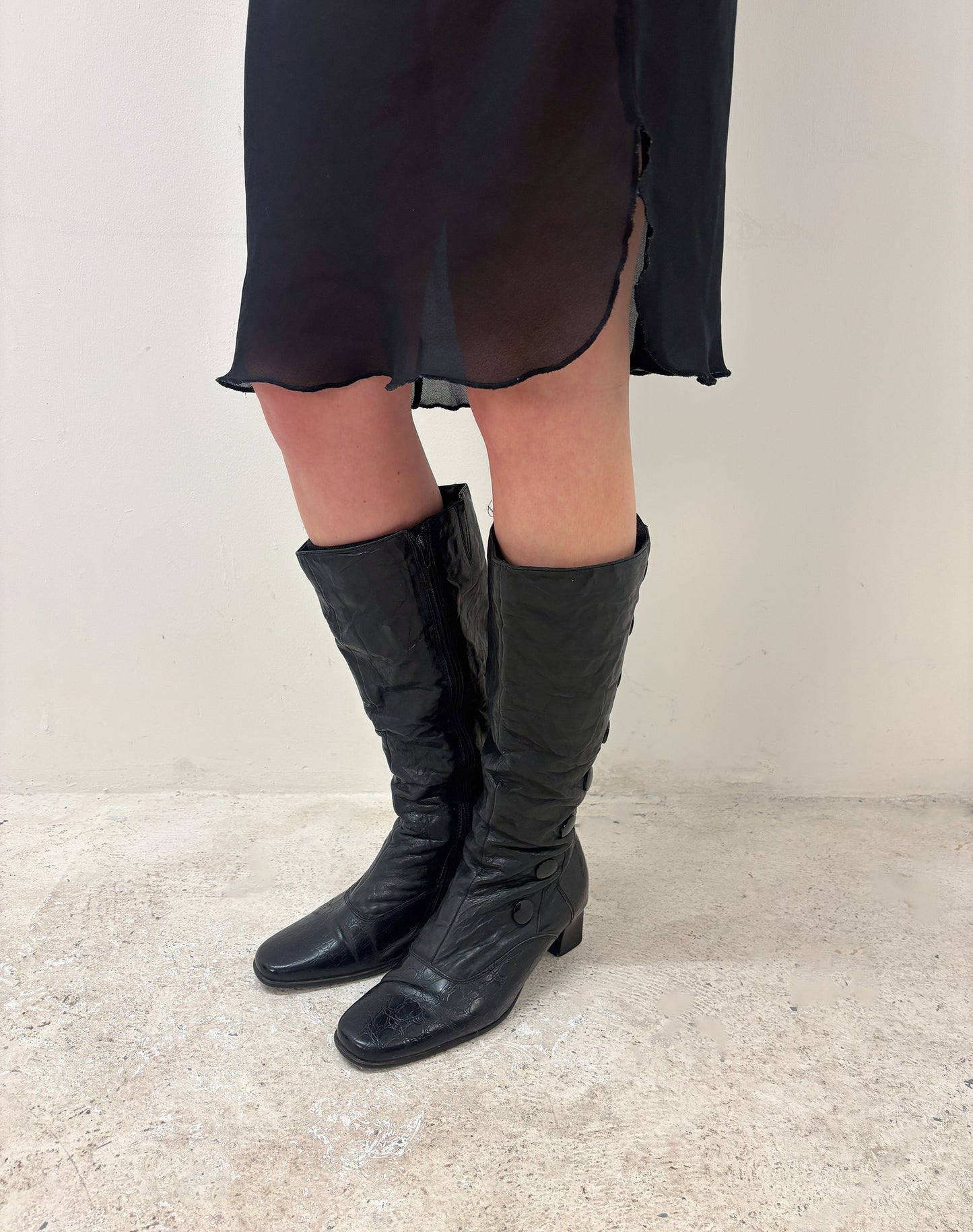 Vintage 90's black button boots