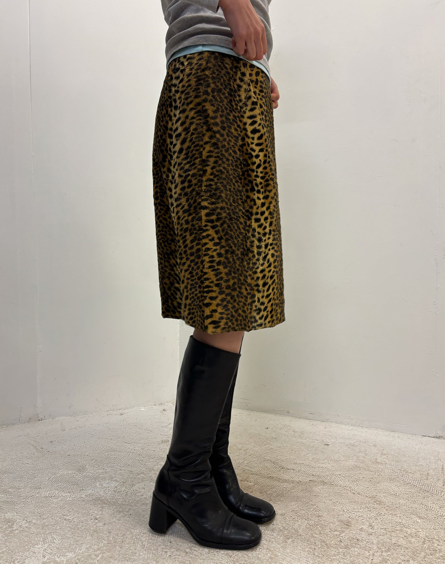 Vintage leopard print midi skirt